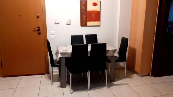 Immaculate 2-Bed Apartment