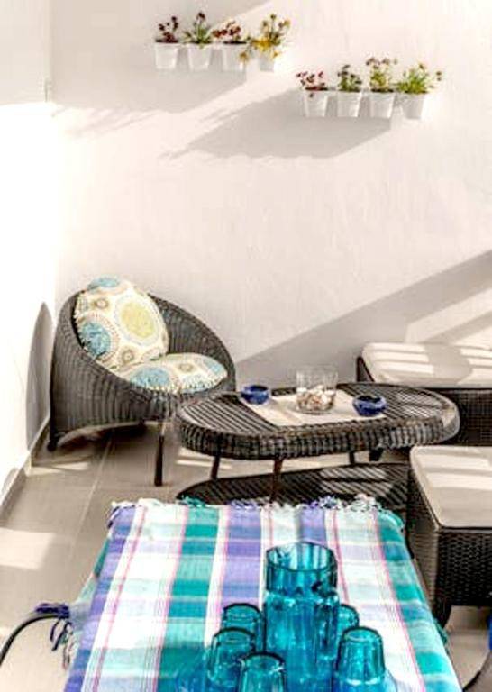 3 bedrooms house with sea view enclosed garden and wifi at Iraklio 5 km away from the beach