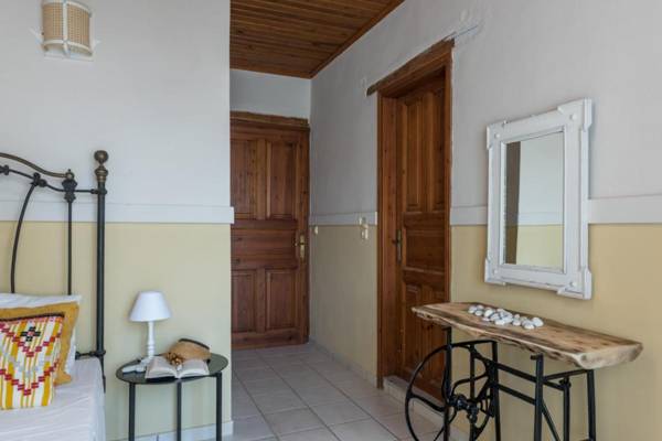 AMNISIADES APARTMENTS