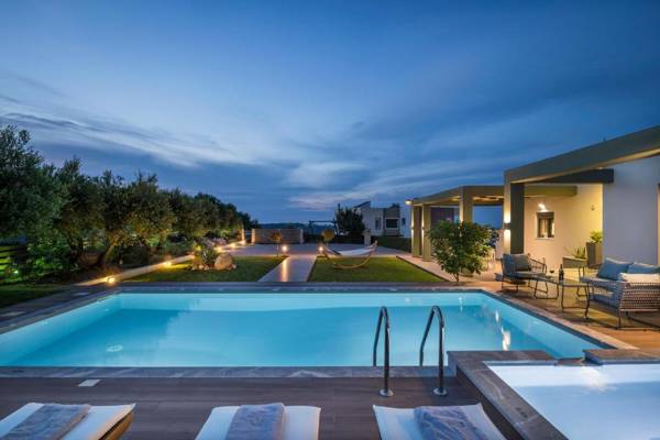 Mythic Olive villa - Heated Pool - Amazing view