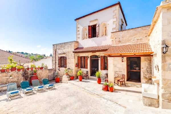 Villa Vereniki Heated Pool