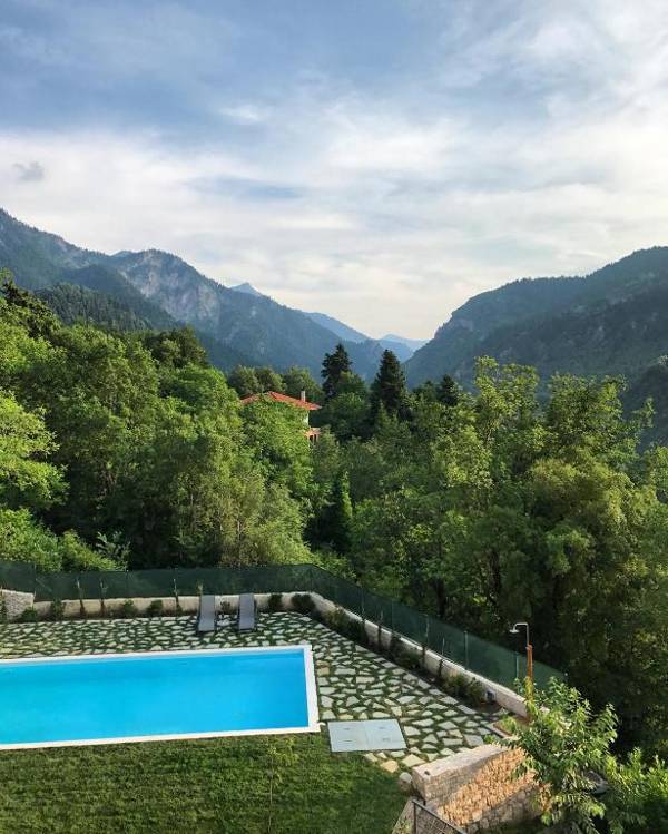 Forest Suites Boutique Hotel