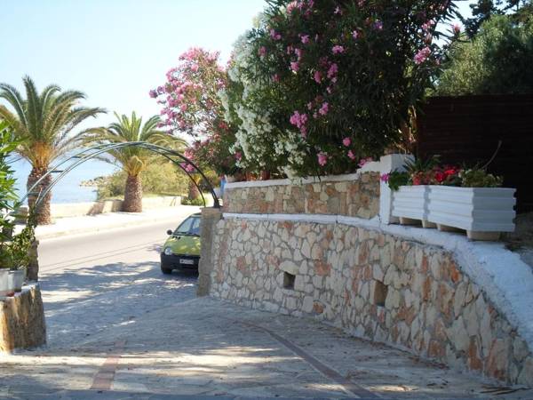 Elena's Luxury Studios & Apartments