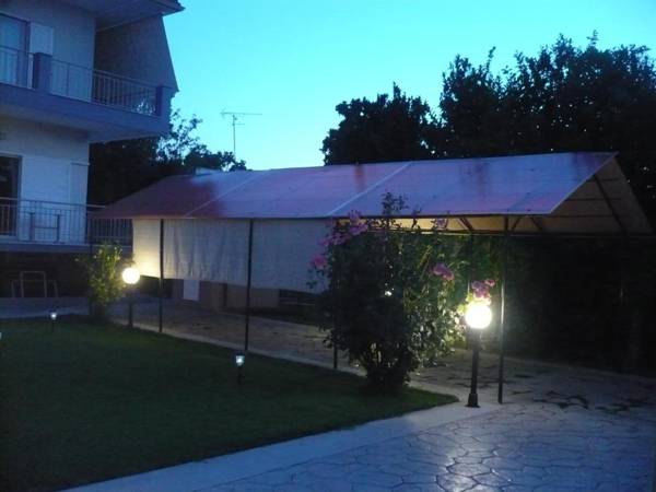 Rea's House Vrachati