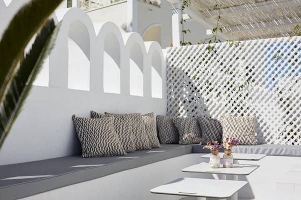 Loizos Stylish Residences