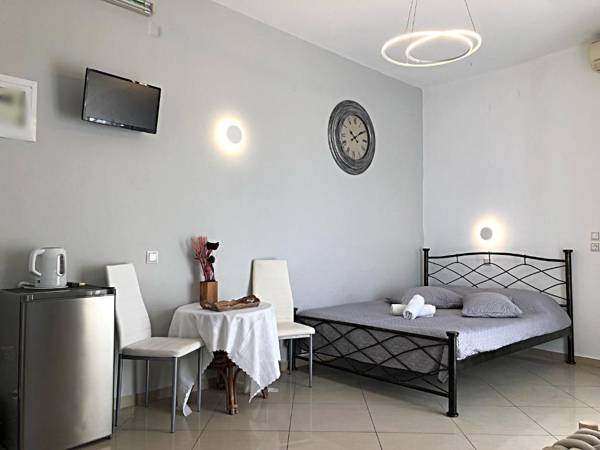 Lefteris Traditional Rooms