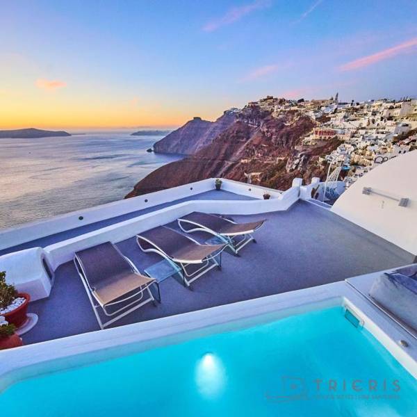 Trieris Villa & Suites