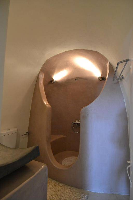 Christina's Cave House