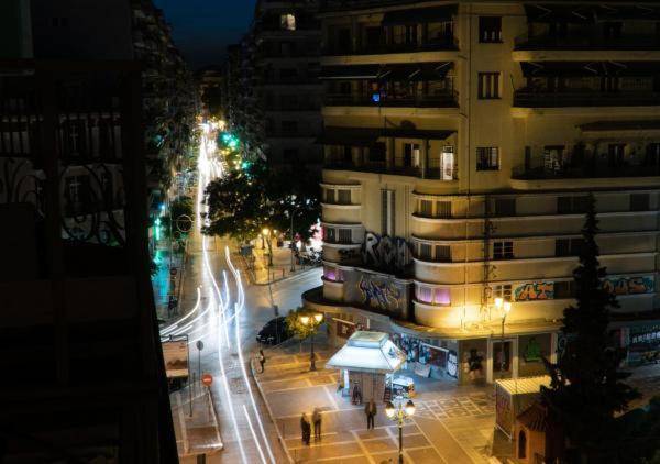 Houseloft White Tower Collection