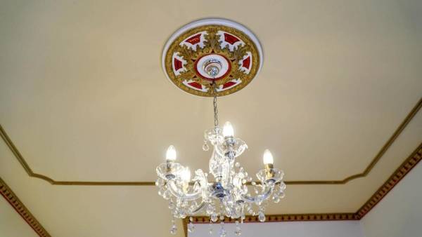 Marika's Deluxe Rooms