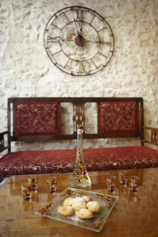 Casa Moazzo Suites and Apartments