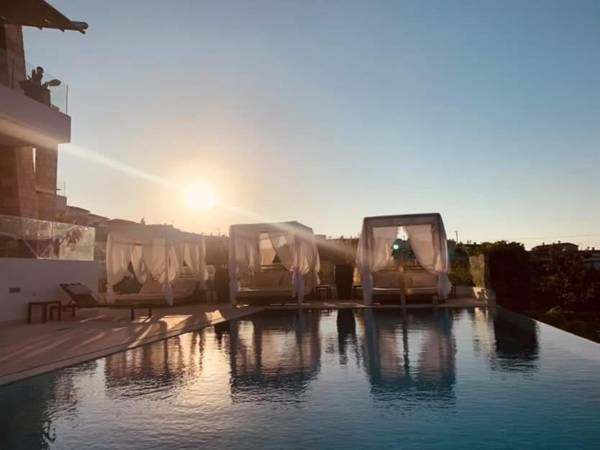 Made of Blue luxury suites collection