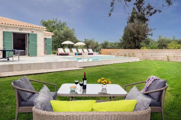 Astarte Villas - Laalu Private Villa with Pool