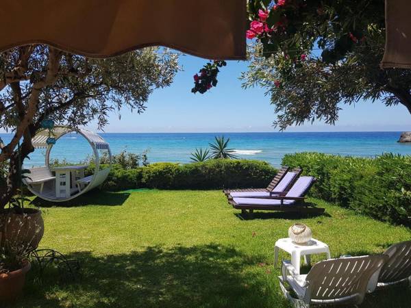 Beachfront House 13 Glyfada