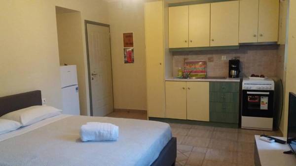 CENTRAL Studio - Fully equiped. Ideal for couples