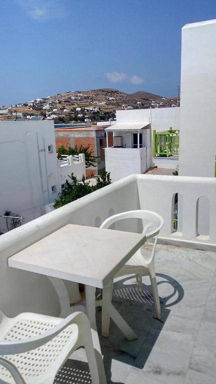 Siren Rooms and Apartments Paros