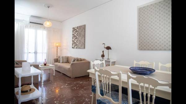 Aretis Apartment- At The Foothills Of The Castle