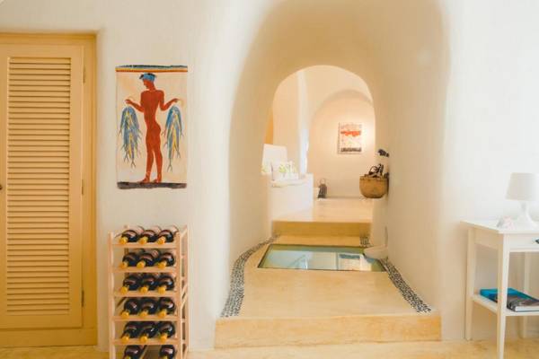 Flora's House & Cave Winery