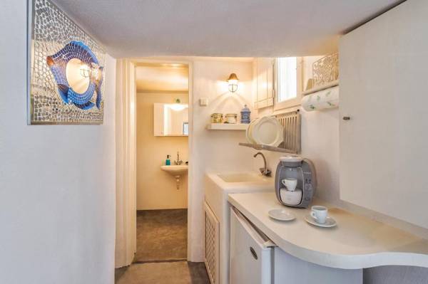 White Cave Private Villa