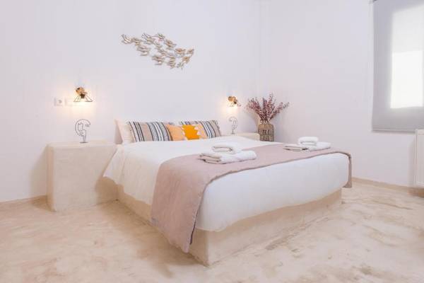 Golden Sunrise Suites