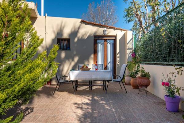 Maria’s home with Terrace close to the Beach