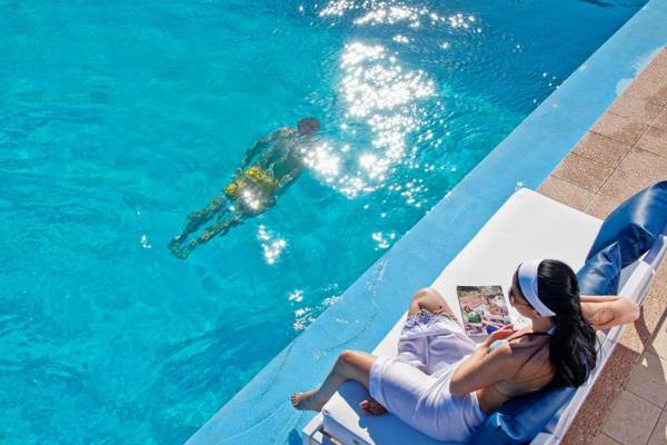 Mrs Chryssana Beach Hotel Adults Only