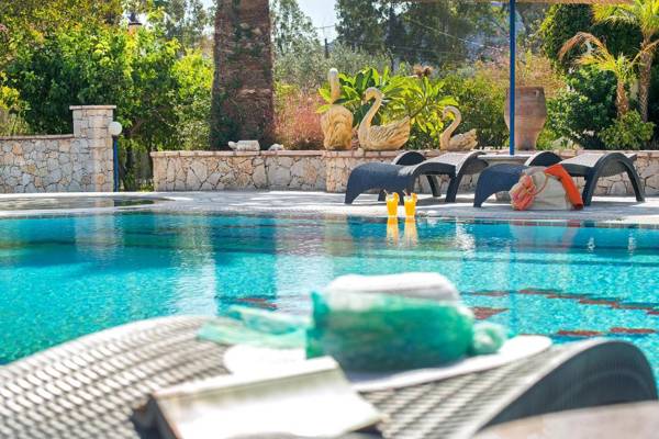 Elefteria Apartments & Suites