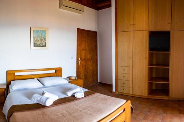 Papanestoras Apartments