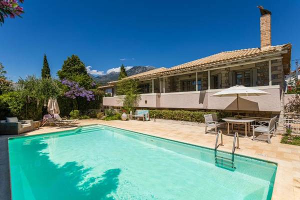 Tria Luxury Residences