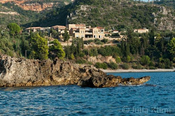 Diapori Suites Hotel