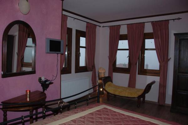 Archontiko Mesohori Suites & Apartments