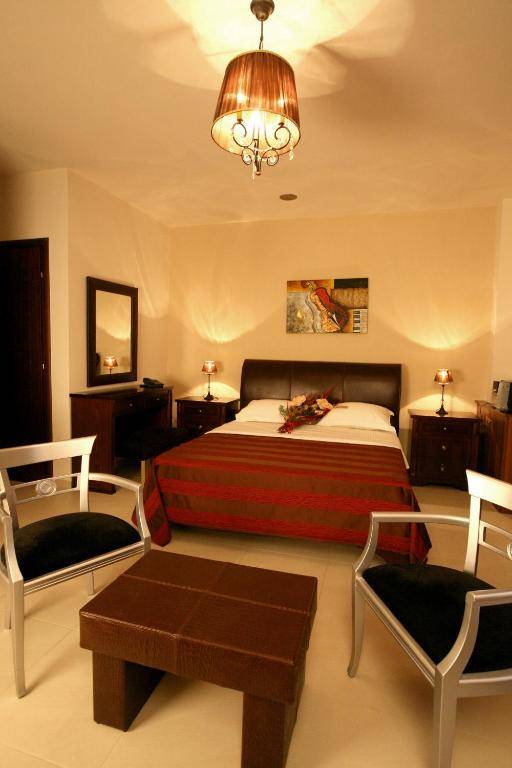 Epavlis Meteora Suites Hotel