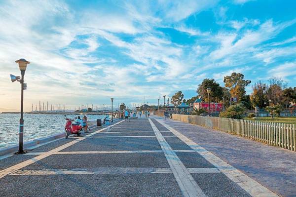 Walking in Alimos Apartment.