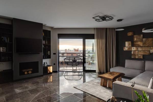 Athenian Riviera Luxurious Residence