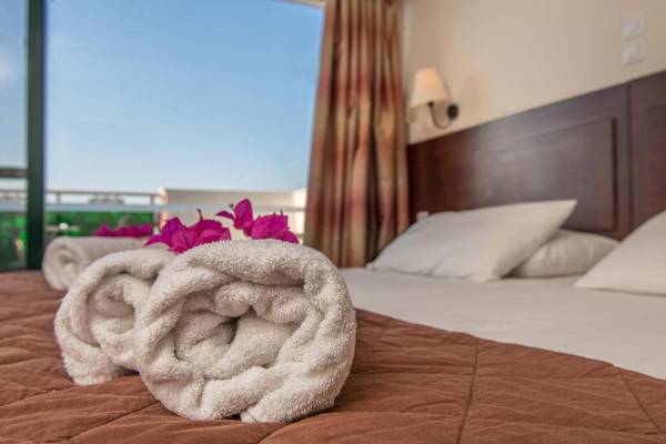 Caretta Beach Hotel & Waterpark