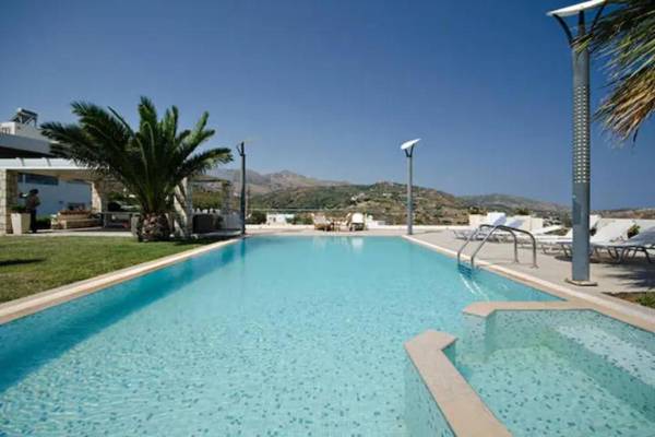 CretaVivere Villas with pool 500m from the Sea