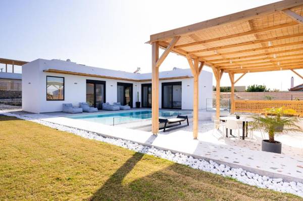 Sardines Luxury Villas