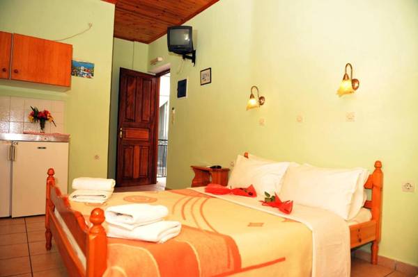 Glaros Guesthouse