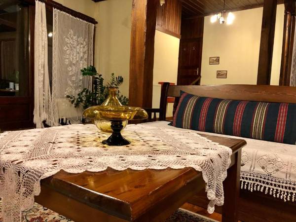 Varosi Guesthouse