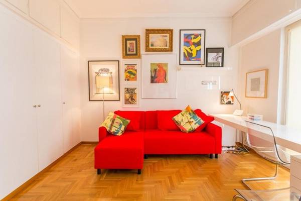 A Cozy Apt in Kolonaki of Athens