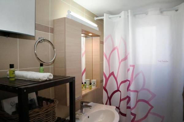 Metaxourghio Boutique Apartment