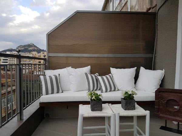 ADMETUS PSYRRI LOFT by K&K