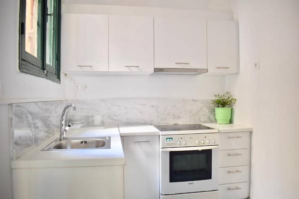 Athens central apt with roof top - EP9G