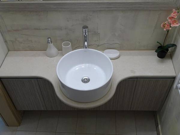 Meros - Athenian Residencies