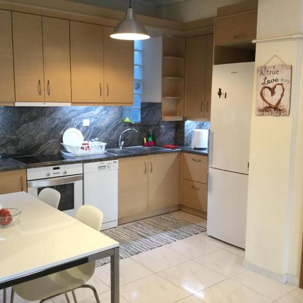 New luxury apartment in central suburb of Athens