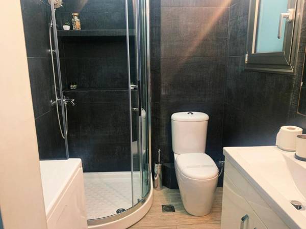 Academy's Modern Apartment near Acropolis & Metro