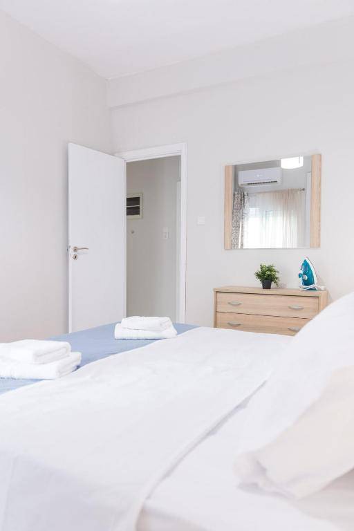 Suite 04 - Smart Cozy Suites - In the heart of Athens - 5 minutes from Metro