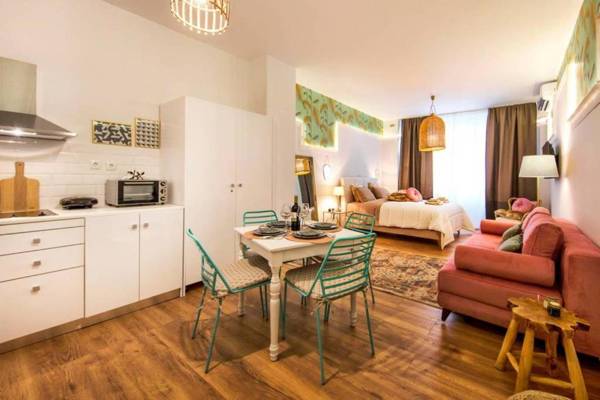 Exquisite apartment in the center of Athens