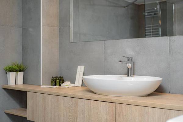 Athenian Stylish Living