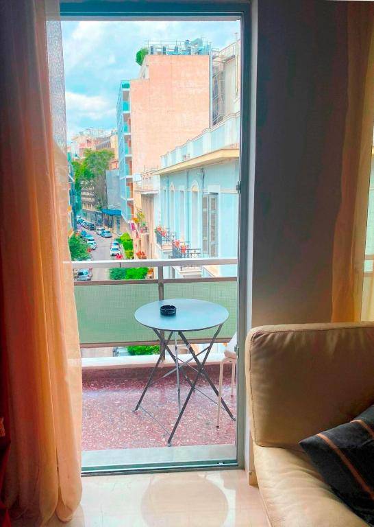 A Stroll to the Acropolis - By Athenian Homes